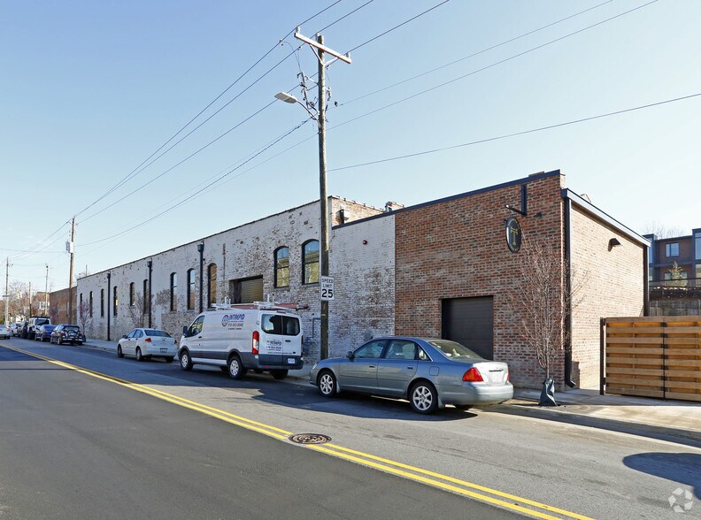 More Photos Of 500 E Davie St, Raleigh Restaurant For Lease