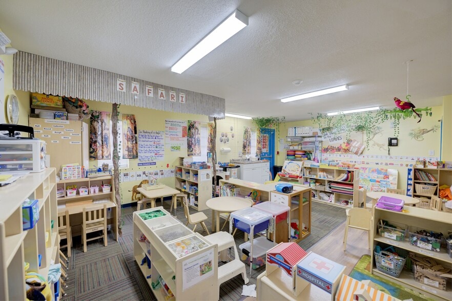 More Photos Of 2126 Chestnut St, Columbia Schools For Sale