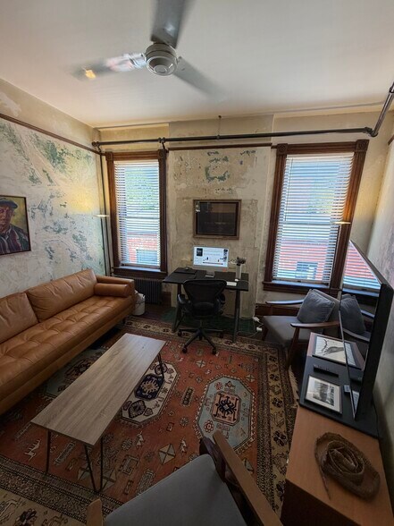 More Photos Of 523 Prince Ave, Athens Storefront Retail Office For Lease