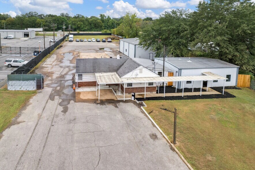 Primary Photo Of 5079 Old Summer Rd, Memphis General Retail For Sale