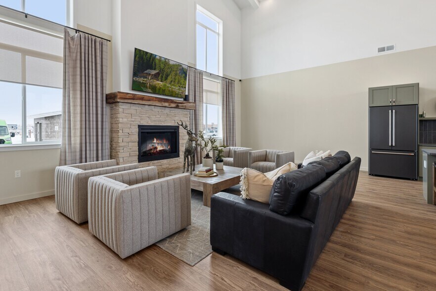 More Photos Of 3040 S South Fork Blvd, Idaho Falls Apartments For Sale