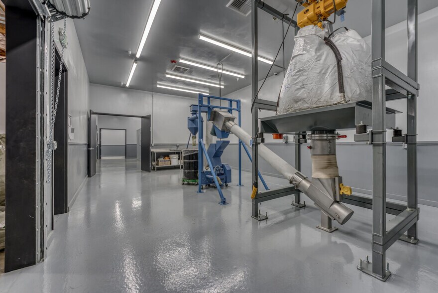 More Photos Of 680 E Glendale Ave, Sparks Warehouse For Sale