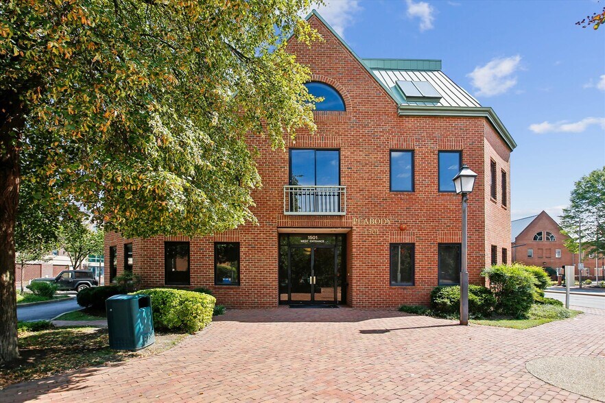 More Photos Of 1501 Duke St, Alexandria Office For Lease