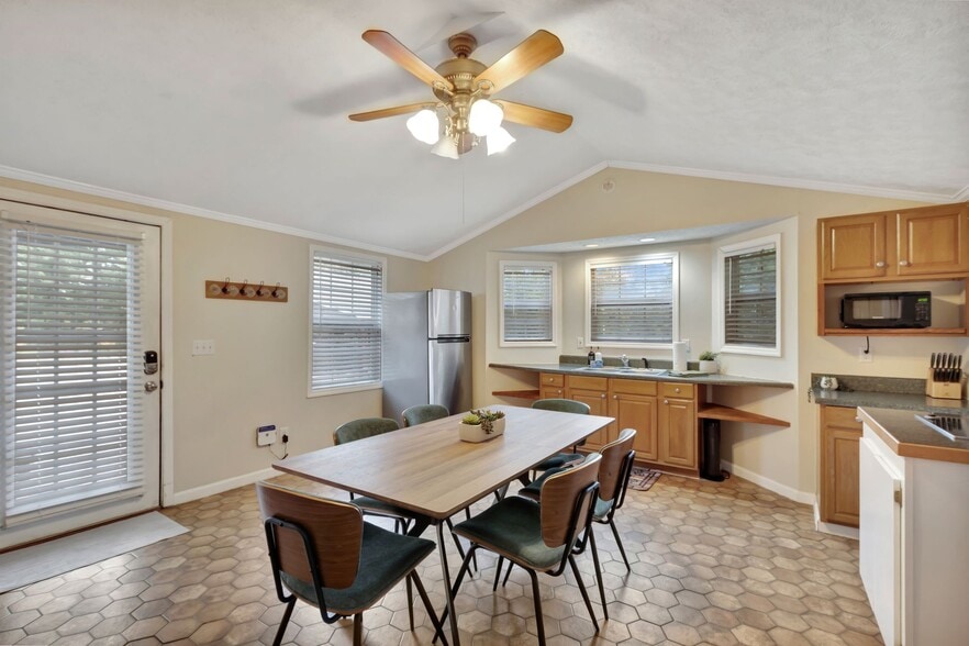 More Photos Of 11845 US 41 St, Monteagle Trailer Camper Park For Sale