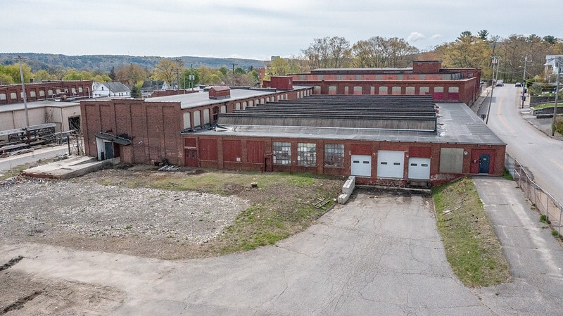More Photos Of 52 Norwood St, Torrington Manufacturing For Sale