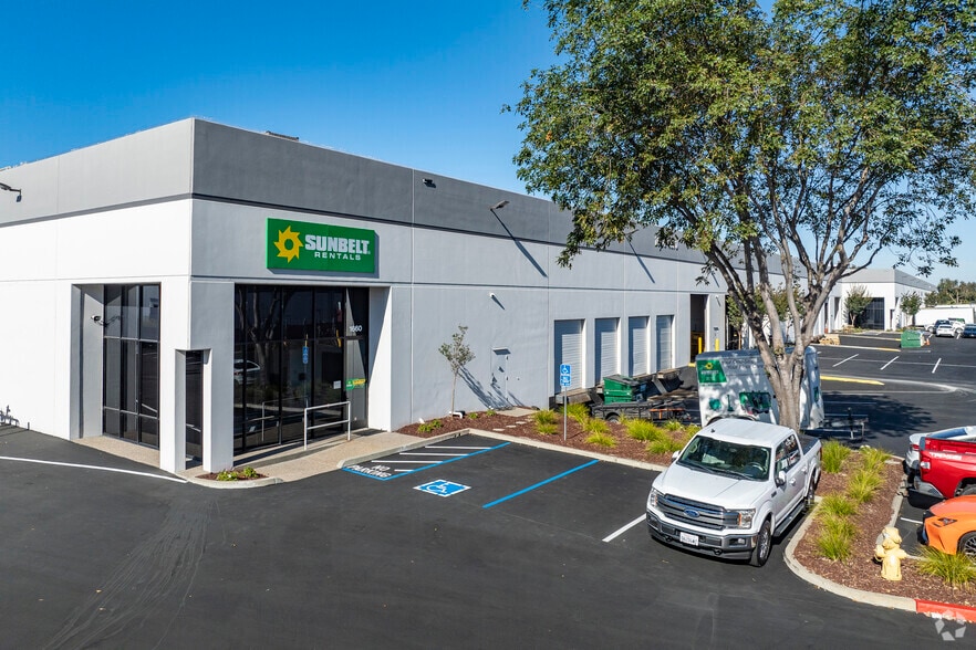 Primary Photo Of 1660-1678 Delta Ct, Hayward Warehouse For Lease