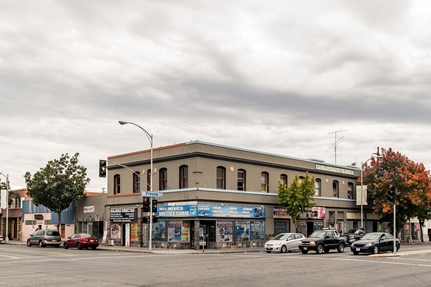 Primary Photo Of 1157 F St, Fresno Freestanding For Sale