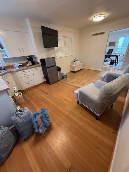 More Photos Of 4245 SW 109th Ave, Beaverton Office For Lease