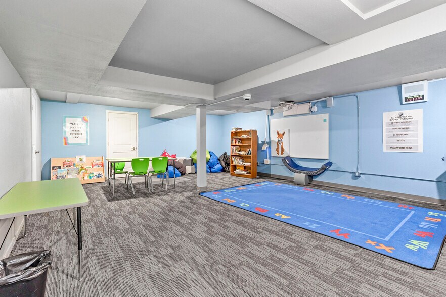 More Photos Of 611 W Columbia St, Pasco Office For Sale