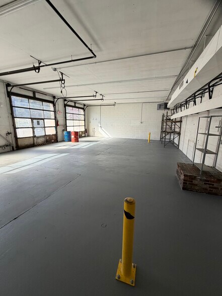 More Photos Of 1040 Ringwood Ave, Haskell Coworking Space