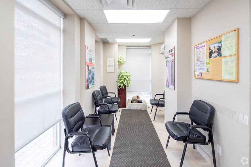 More Photos Of 800 Sheppard Ave W, Toronto Apartments For Sale