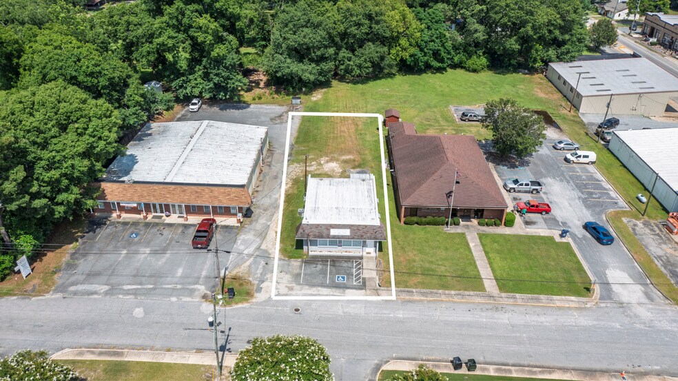 More Photos Of 48 Jones Mill Rd, Woodbury Office For Sale