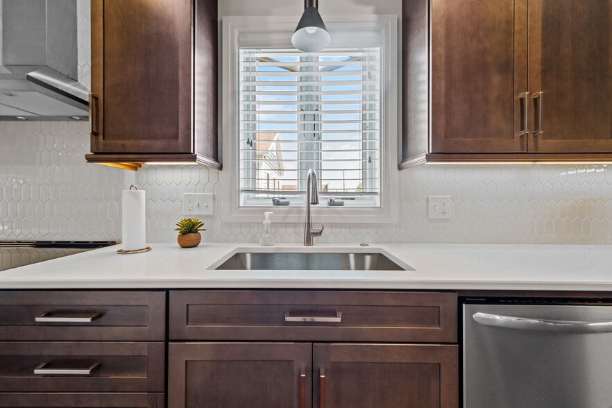 More Photos Of 214 Broadway St, Marine City Storefront For Sale