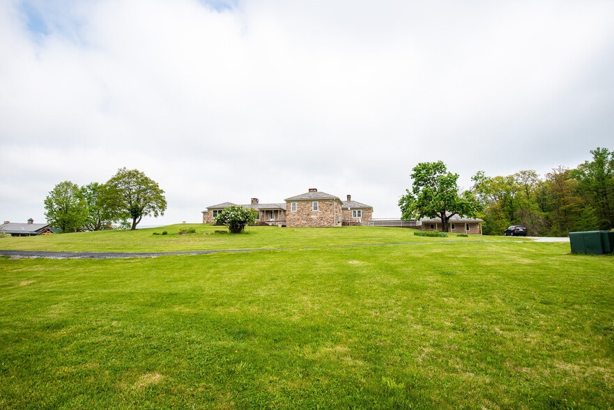 More Photos Of 1207 Flohrs Church Rd, Biglerville Hospitality For Sale