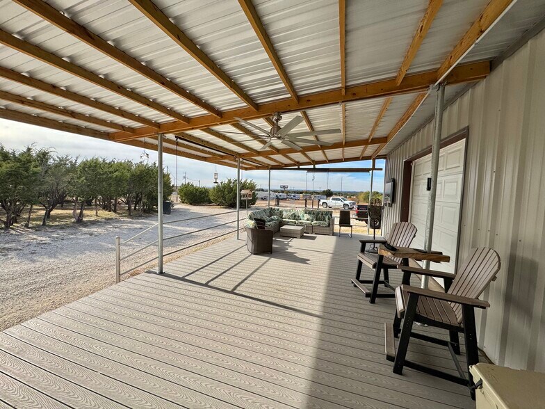 More Photos Of 8895 US-67 Hwy, Cleburne Trailer Camper Park For Sale