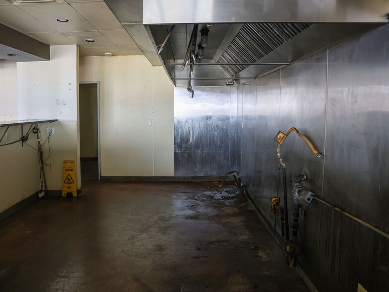 More Photos Of 167 Avondale Haslet Rd, Haslet Restaurant For Lease