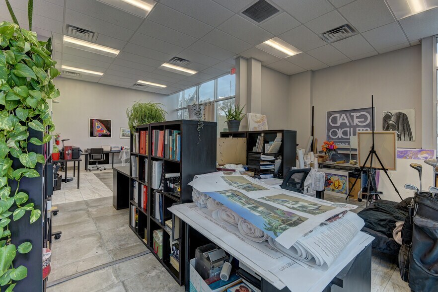 More Photos Of 6807 Ponderosa Way, Las Vegas Office For Lease