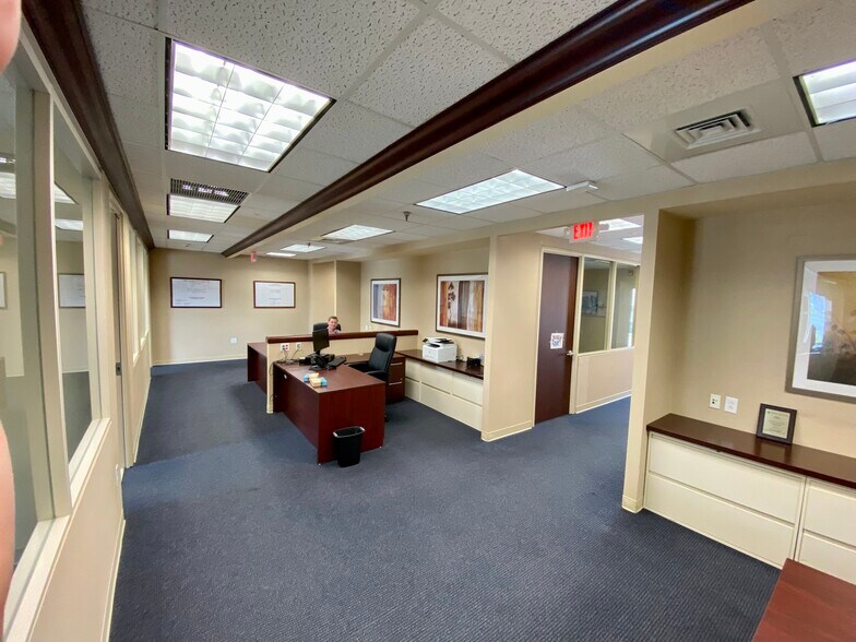 More Photos Of 75 Danbury Rd, Ridgefield Loft Creative Space For Lease