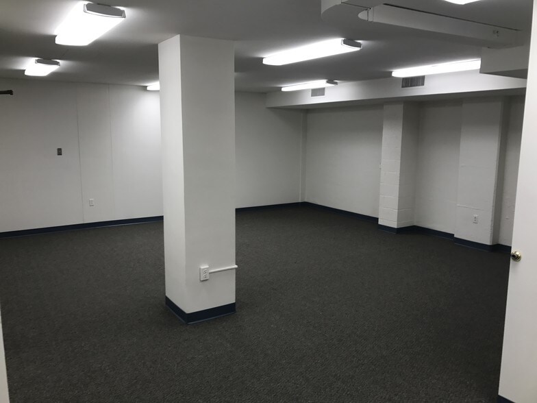 More Photos Of 1616 H St NW, Washington Office For Lease