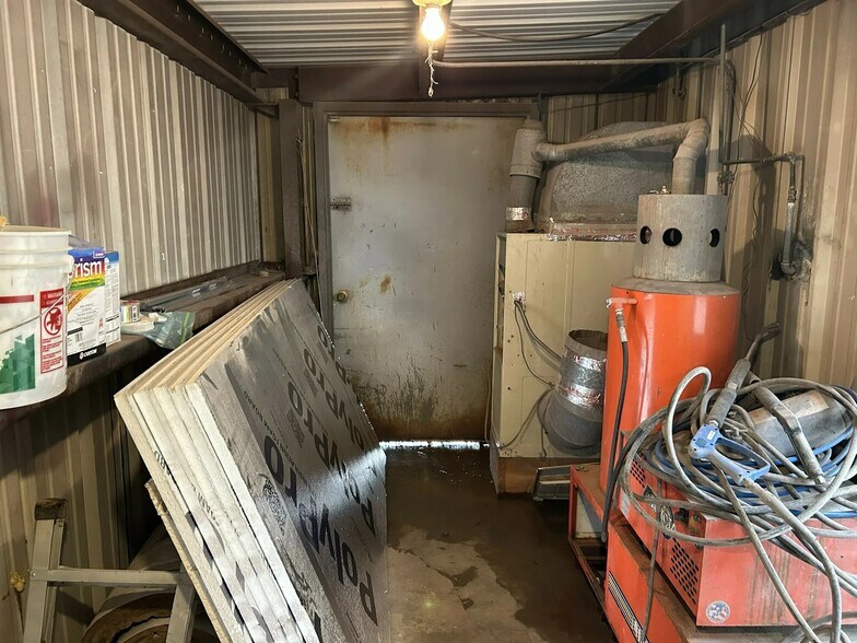 More Photos Of 2008 S Wilson St, Amarillo Auto Repair For Lease