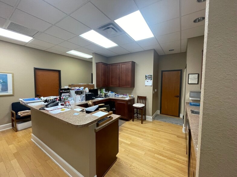 More Photos Of 8001-8003 Broadway St, San Antonio Unknown For Lease