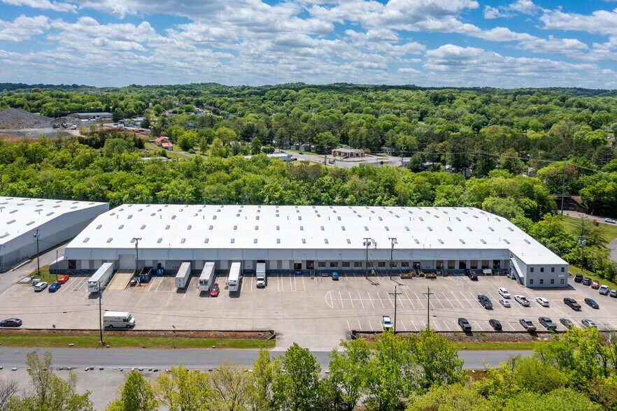 More Photos Of 101-120 Old Stone Bridge Pike, Goodlettsville Warehouse For Lease