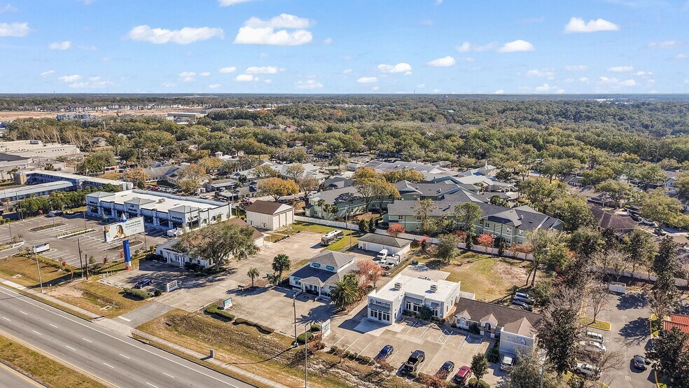 More Photos Of 18610 US Highway 441, Mount Dora Office For Lease