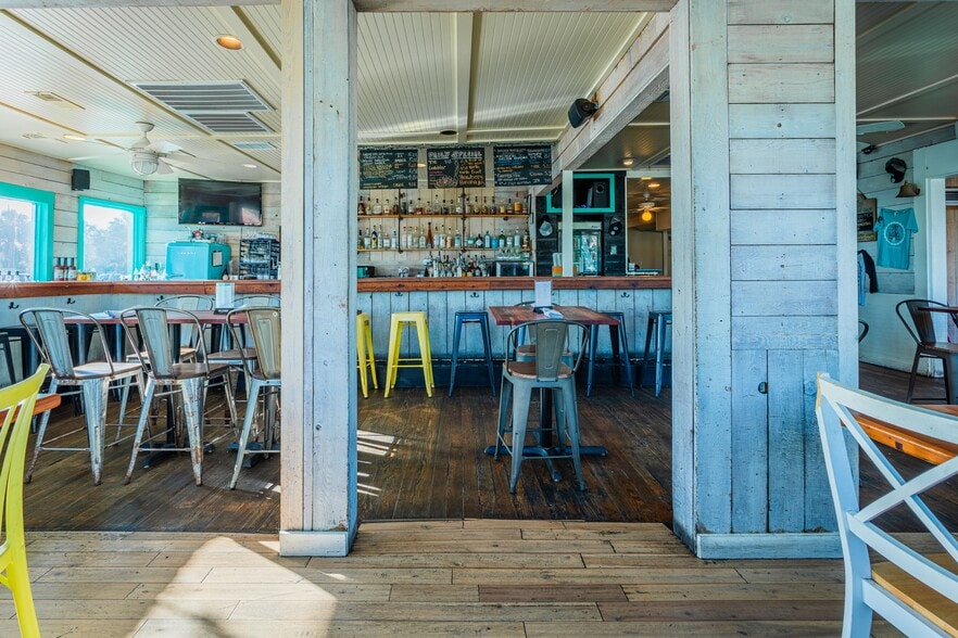 More Photos Of 101 Lovell Ave, Tybee Island Restaurant For Sale