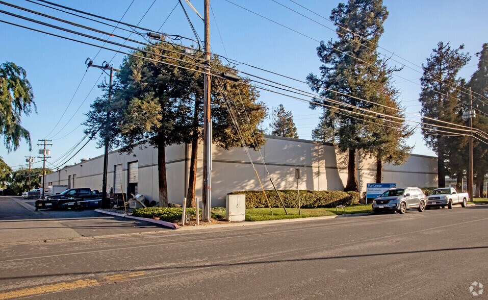 More Photos Of 3280 Edward Ave, Santa Clara Warehouse For Lease