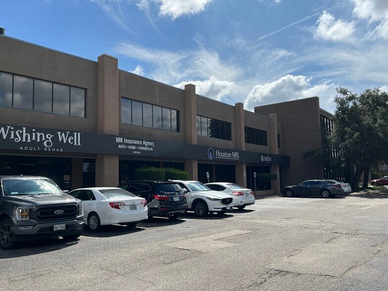 More Photos Of 2600 N Gessner Rd, Houston Medical For Lease