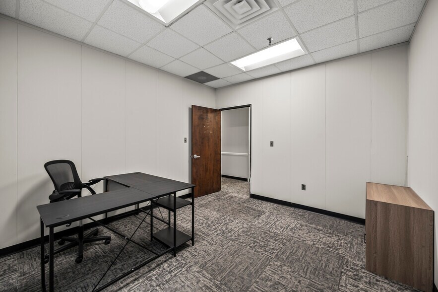 More Photos Of 8025 North Point Blvd, Winston-Salem Office For Lease