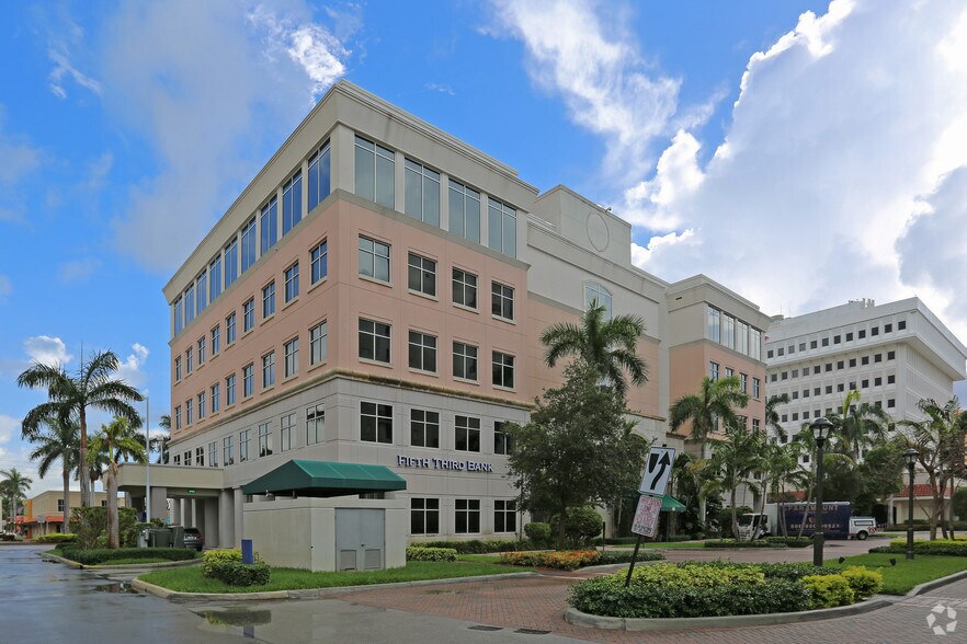 More Photos Of 120 E Palmetto Park Rd, Boca Raton Office For Lease