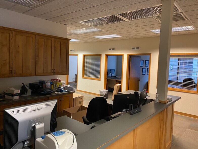 More Photos Of 1463 E McAndrews Rd, Medford Medical For Sale