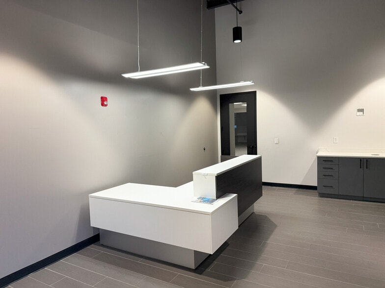 More Photos Of 2317 3rd Ave N, Birmingham Office For Lease