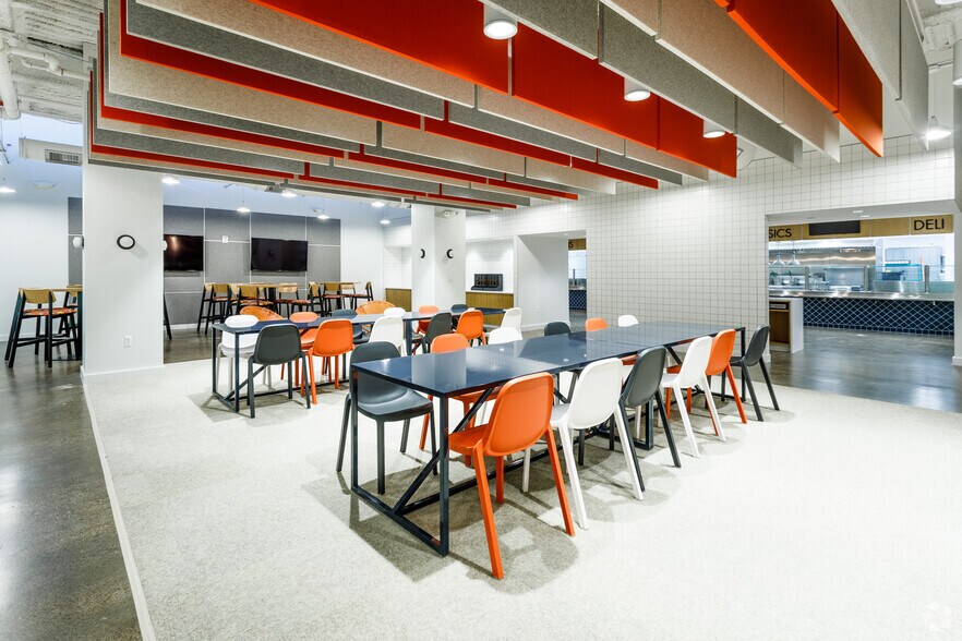 More Photos Of 26555 Evergreen Rd, Southfield Office For Lease