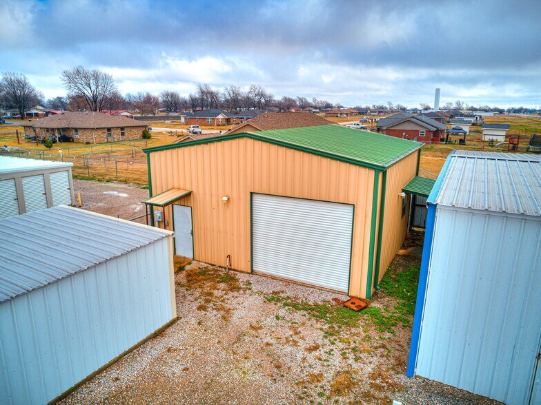 More Photos Of State-Hwy 59 Seifried, Wayne Self Storage For Sale