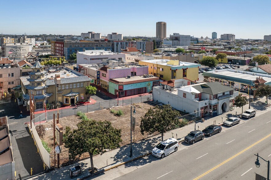 More Photos Of 936 Mei Ling Way, Los Angeles Freestanding For Sale