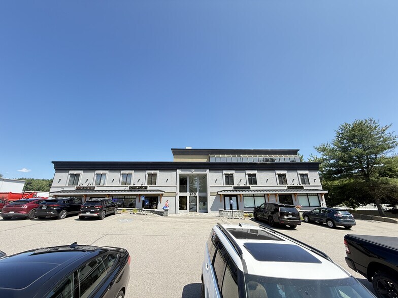 More Photos Of 910 Boston Post Rd E, Marlborough Office For Lease