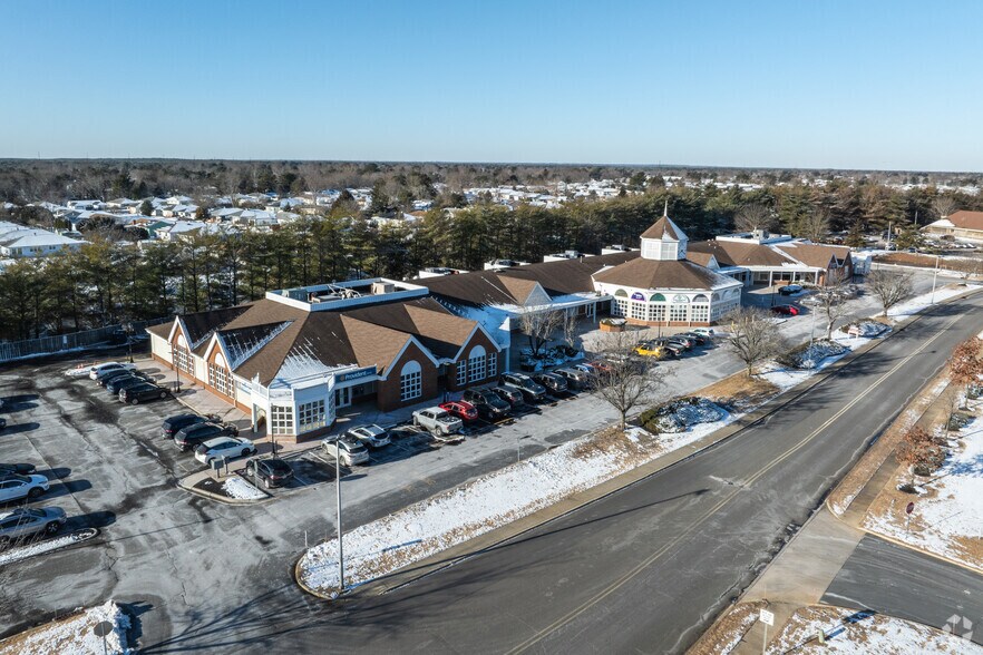 More Photos Of 1 Plaza Dr, Toms River Office For Lease