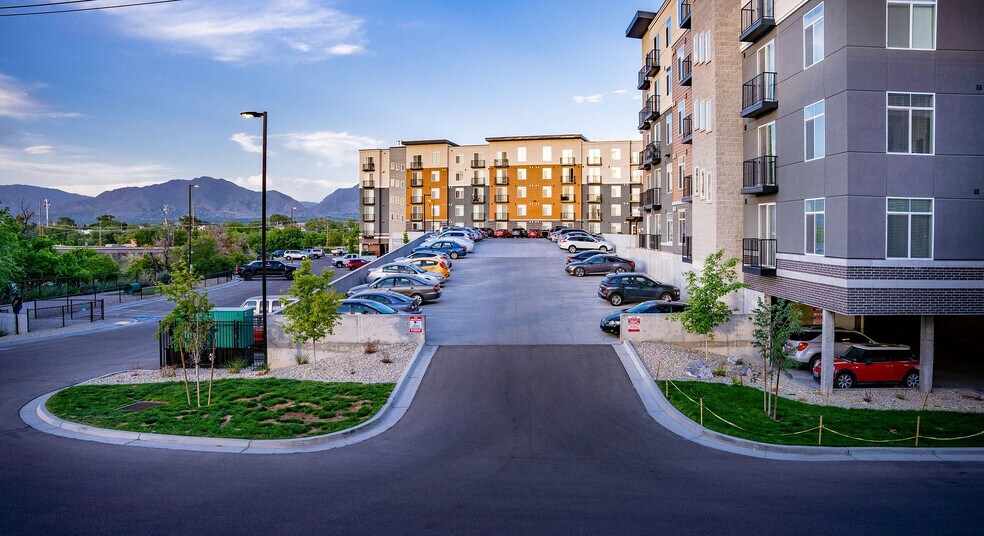 More Photos Of 196 W Vine St, Murray Apartments For Lease