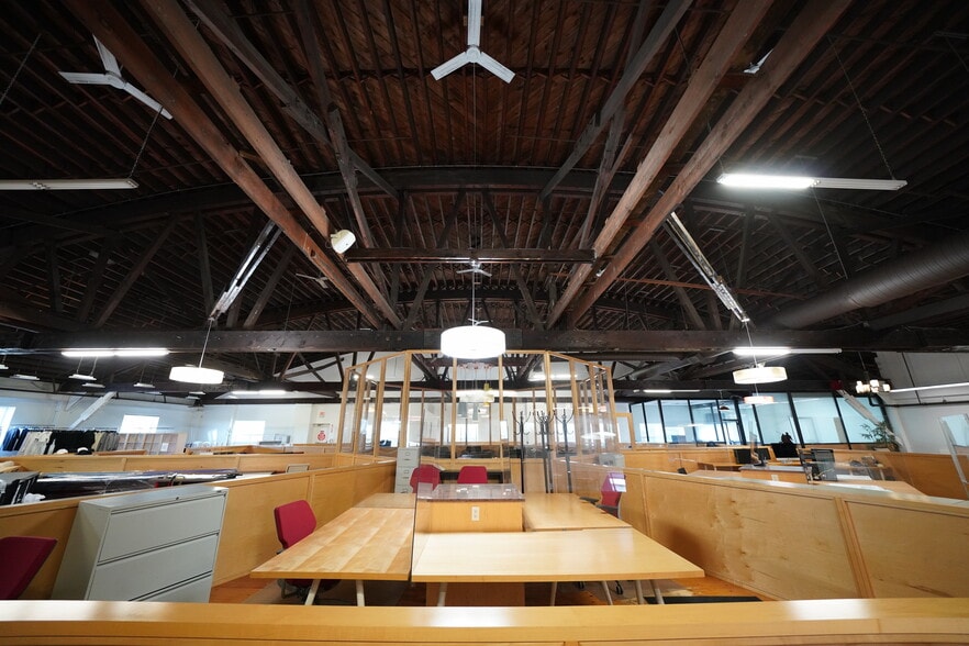 More Photos Of 1 Lexington & Revere Ave, Bethpage Warehouse For Sale