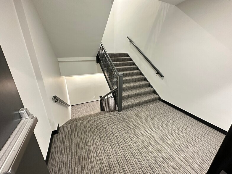 More Photos Of 1893 Sheridan Rd, Highland Park Medical For Lease