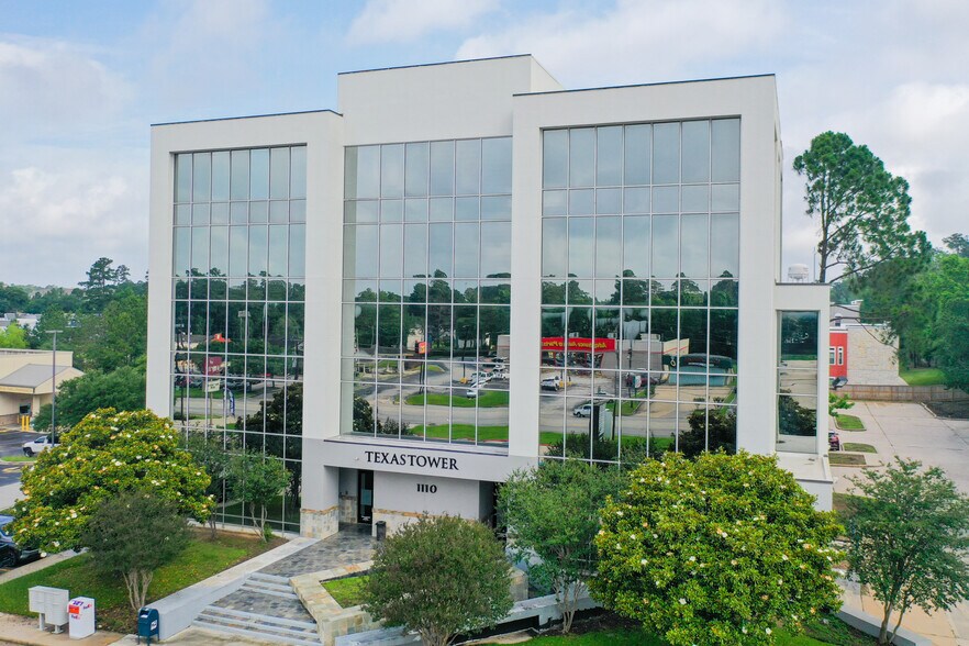 More Photos Of 1110 N Loop 336 W, Conroe Office For Lease