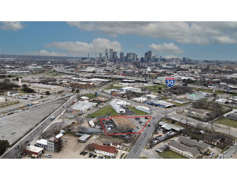 More Photos Of 902-924 S Peak St, Dallas Flex For Sale