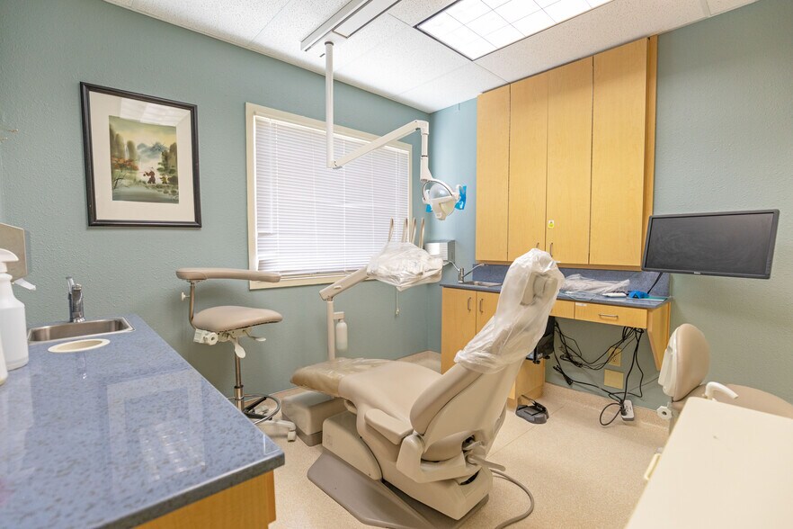 More Photos Of 2839 Spafford St, Davis Office For Sale