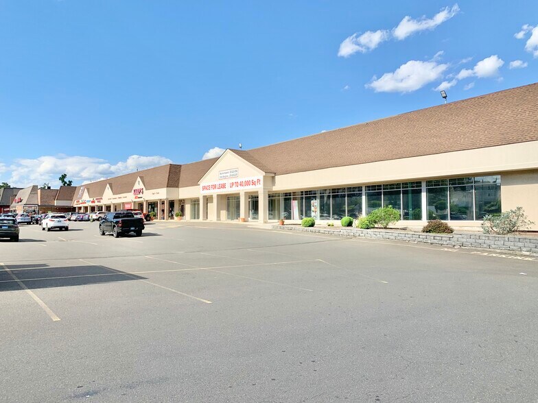 Primary Photo Of 495 Hope St, Stamford Unknown For Lease