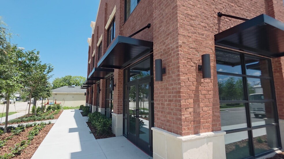Primary Photo Of 425 S Woodland Blvd, Deland Office For Lease