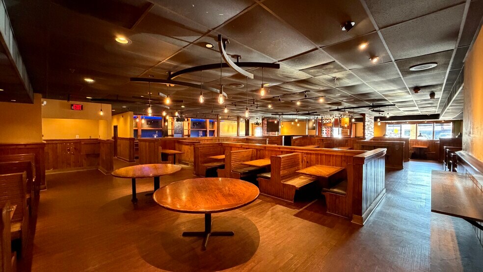 More Photos Of 2124-2162 Merrick Ave, Merrick Unknown For Lease