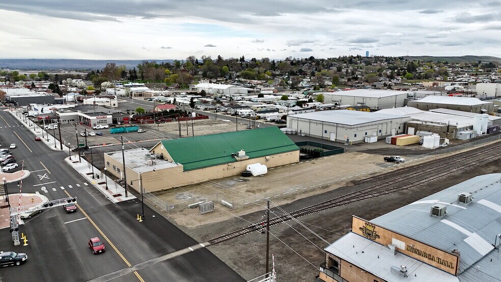 More Photos Of 105 S 6th St, Sunnyside Loft Creative Space For Lease