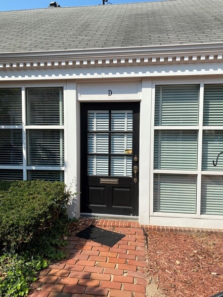 More Photos Of 8505 Delmar Blvd, University City Office For Lease